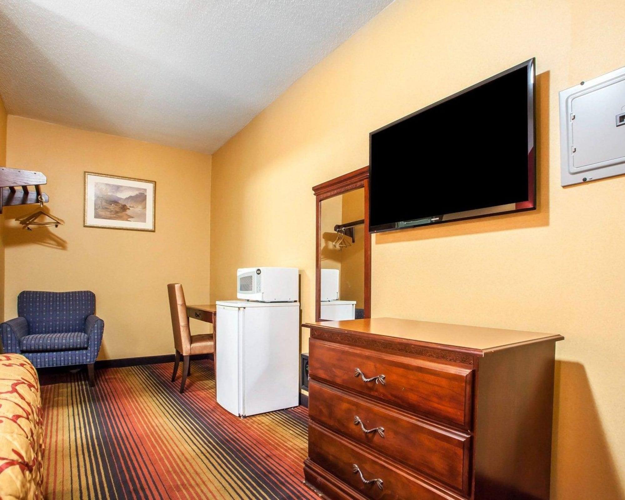 Rodeway Inn Jersey City Bagian luar foto