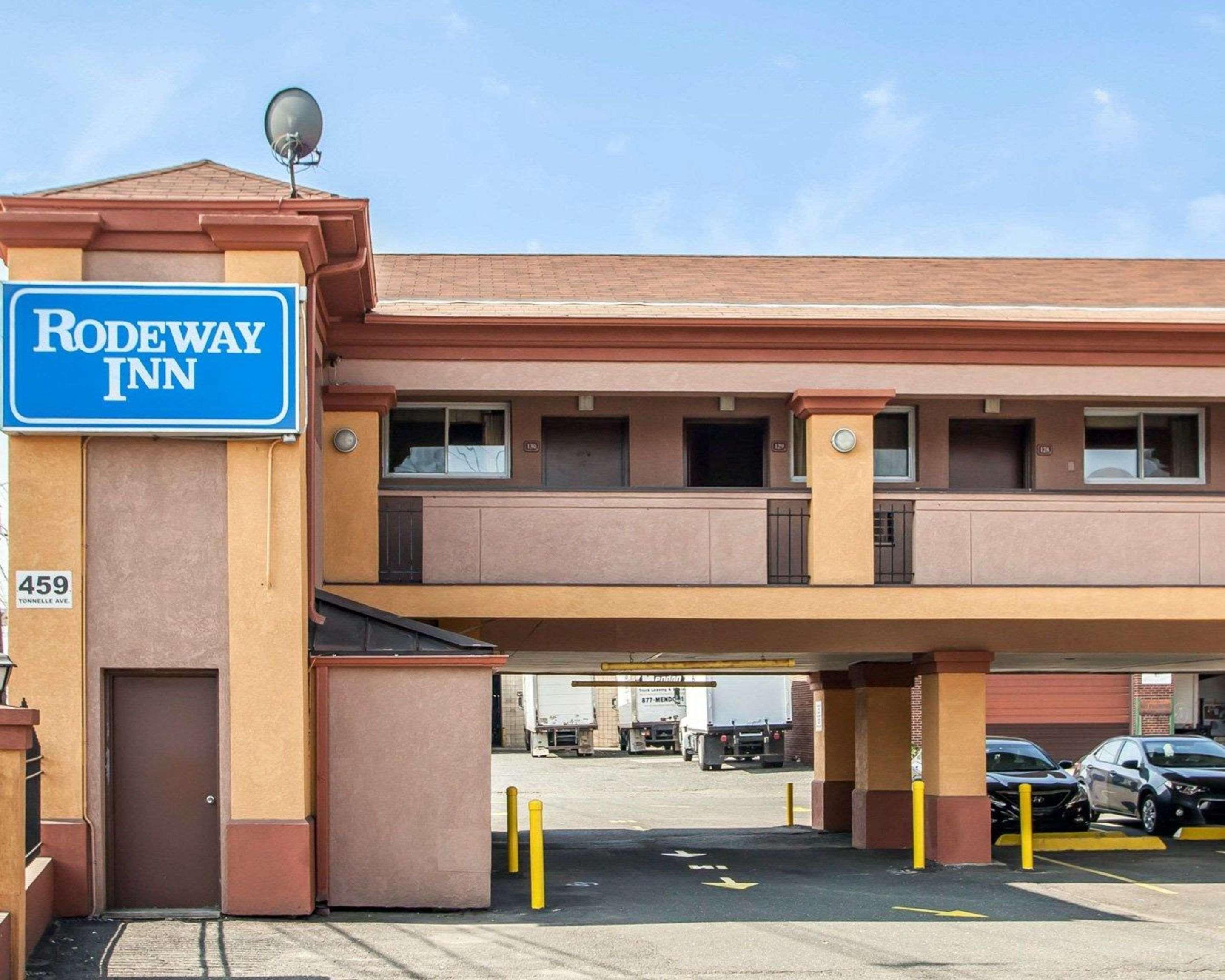 Rodeway Inn Jersey City Bagian luar foto