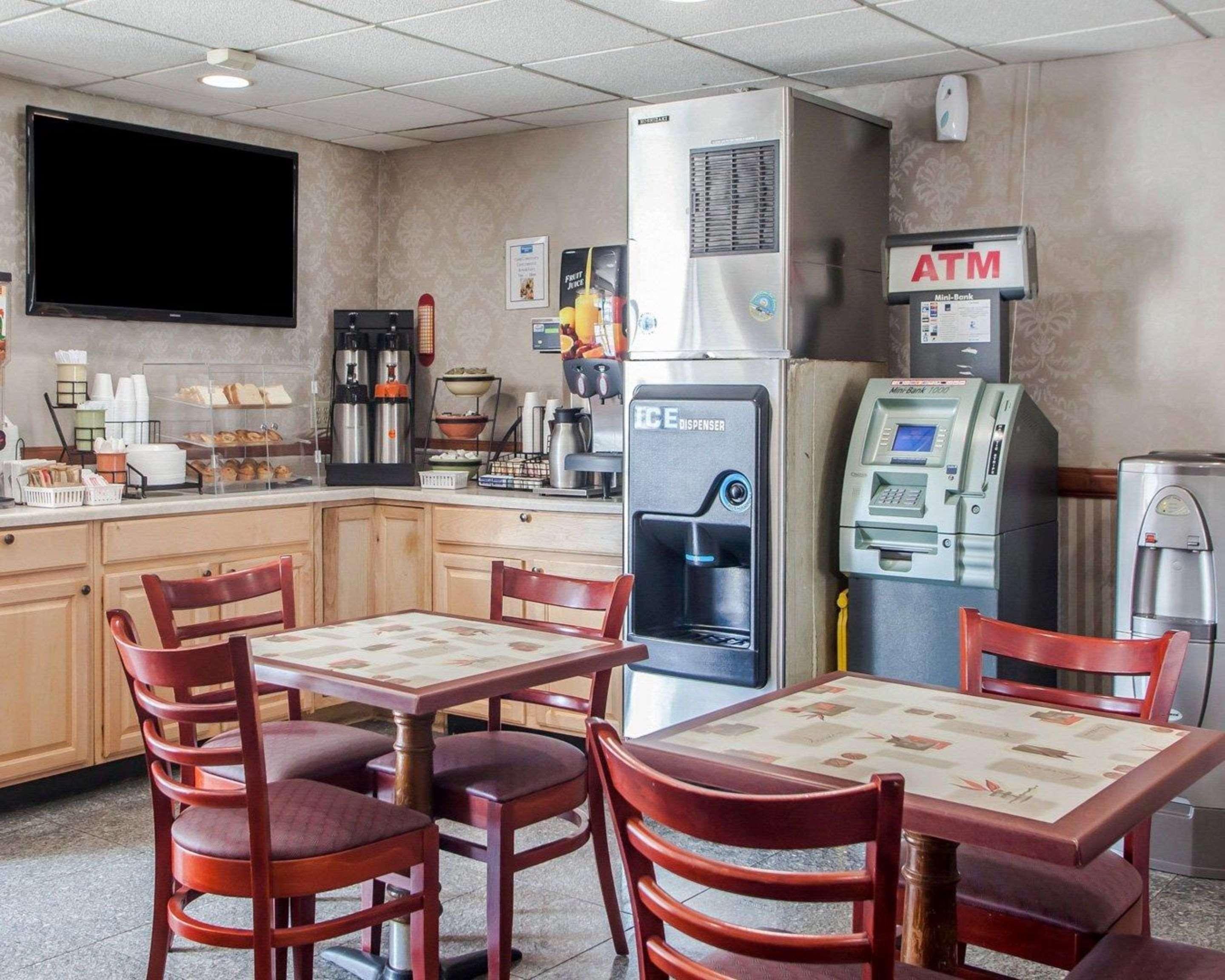 Rodeway Inn Jersey City Bagian luar foto