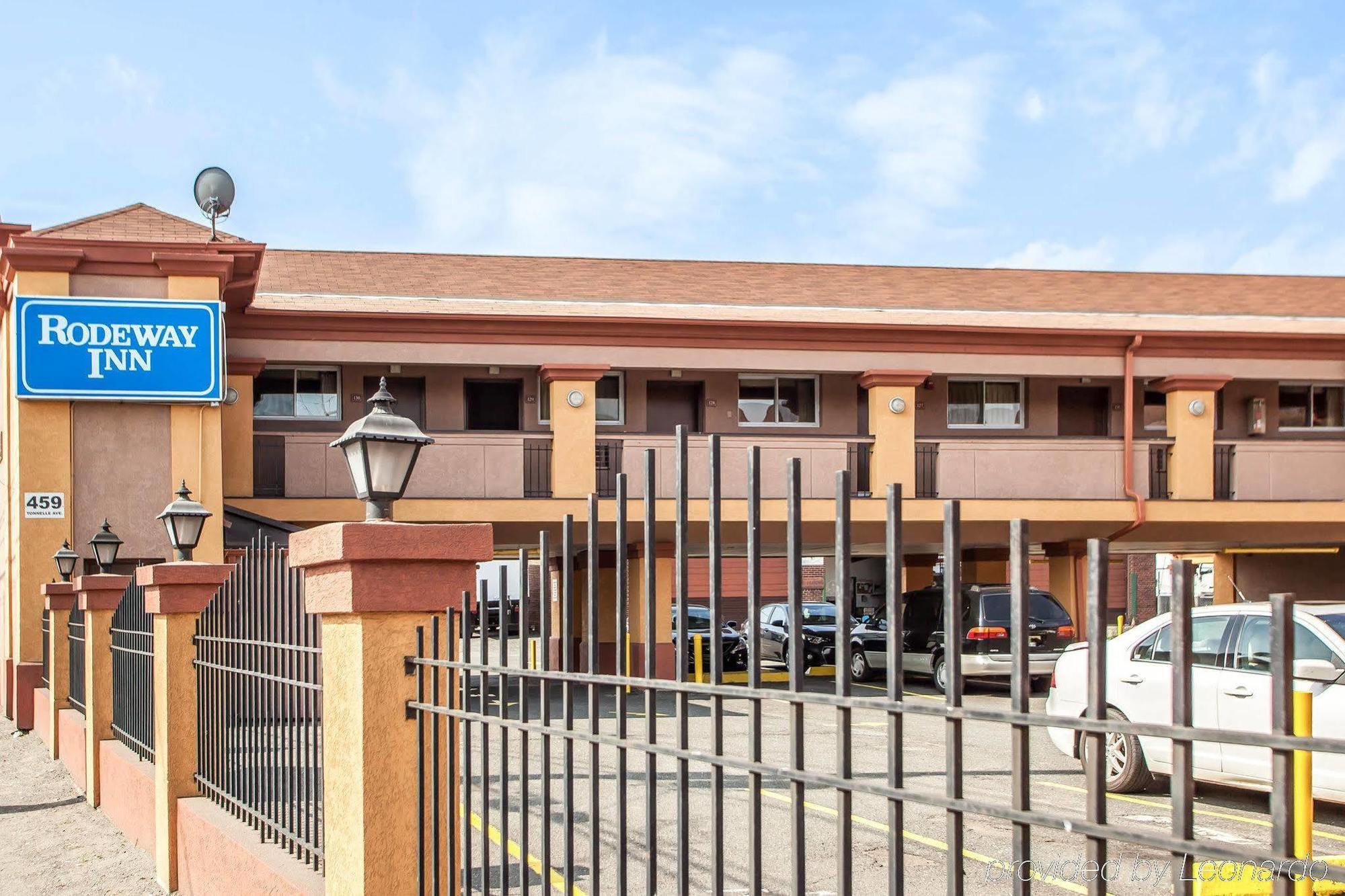Rodeway Inn Jersey City Bagian luar foto