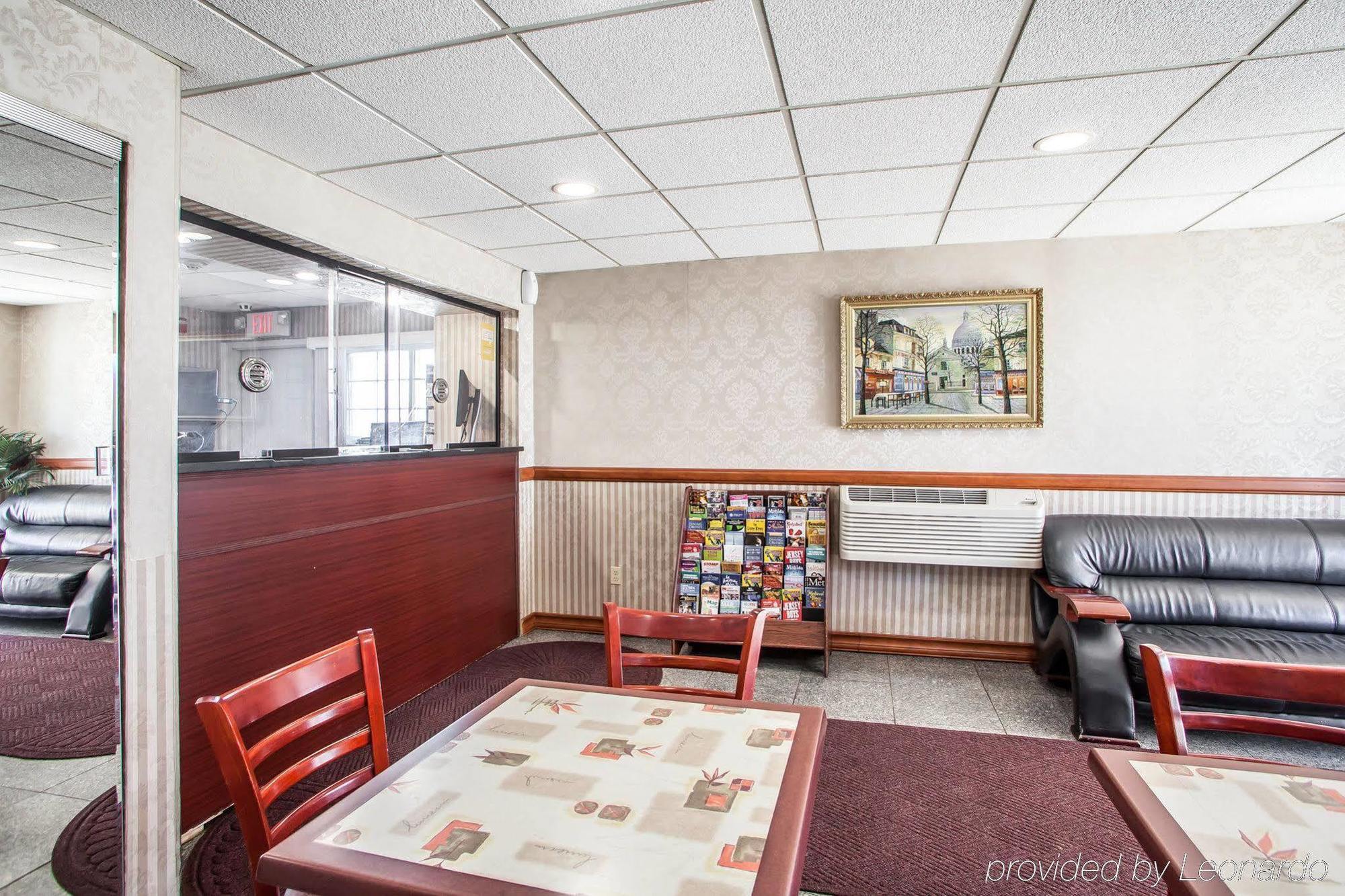 Rodeway Inn Jersey City Bagian luar foto