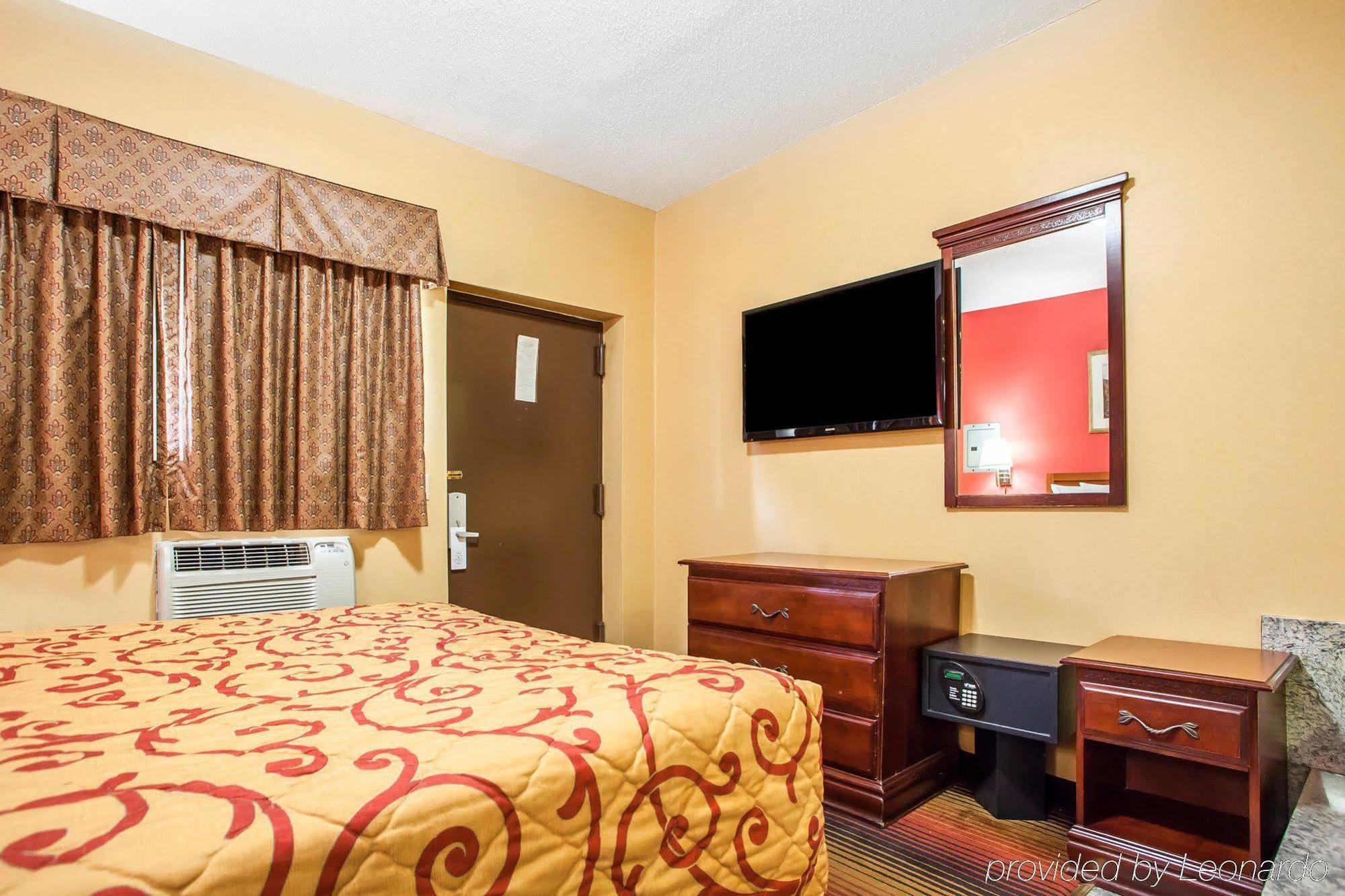 Rodeway Inn Jersey City Bagian luar foto